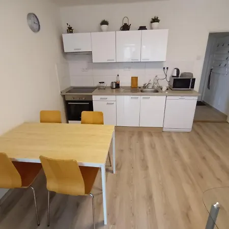 Gardens Appartments Апартаменты Прага